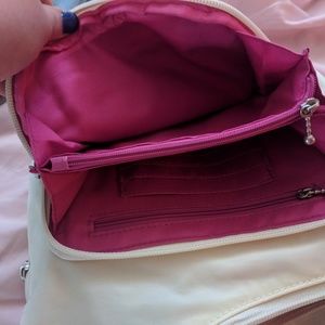 Baggallini cross over